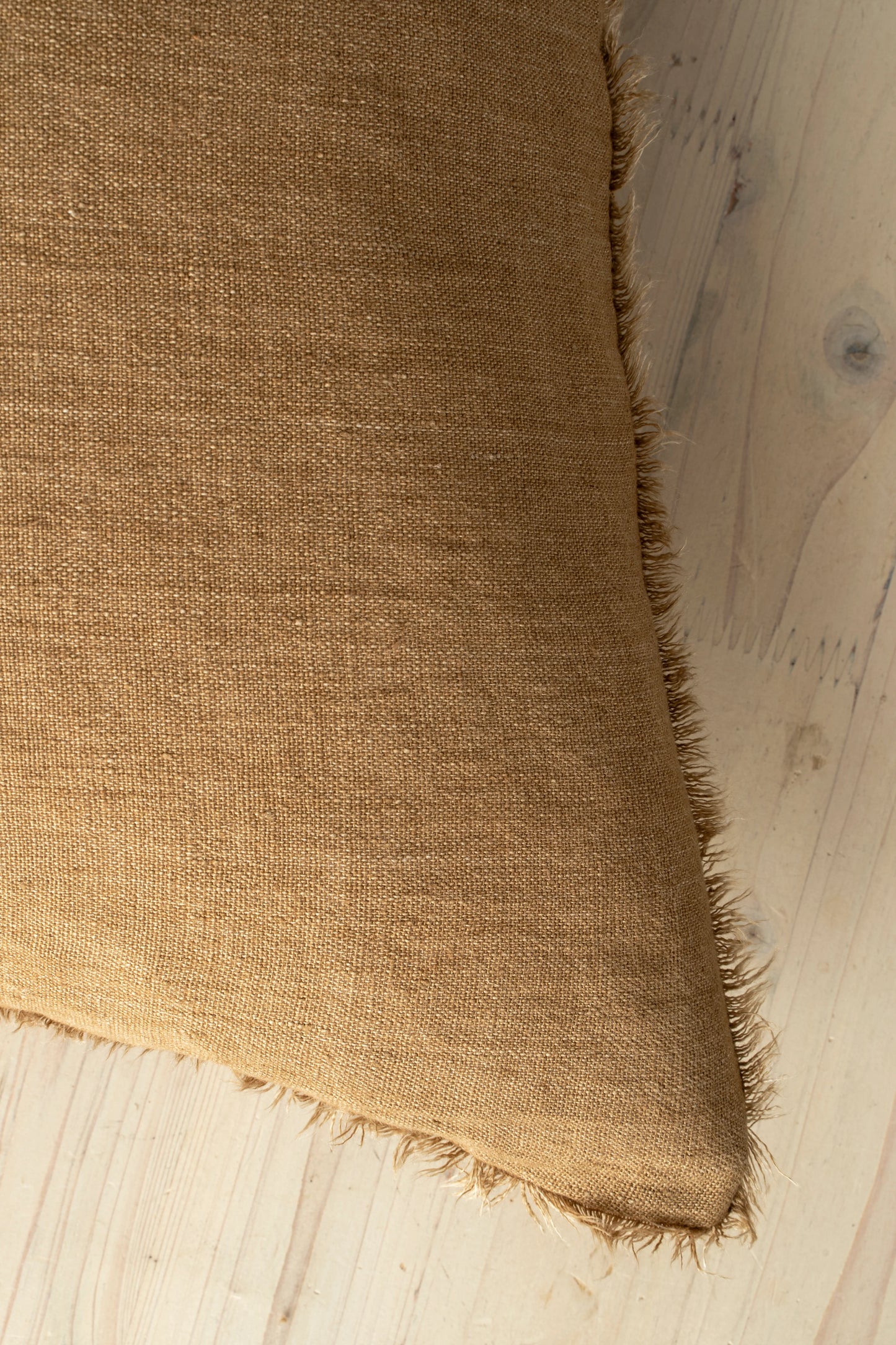 Lina Linen Pillow