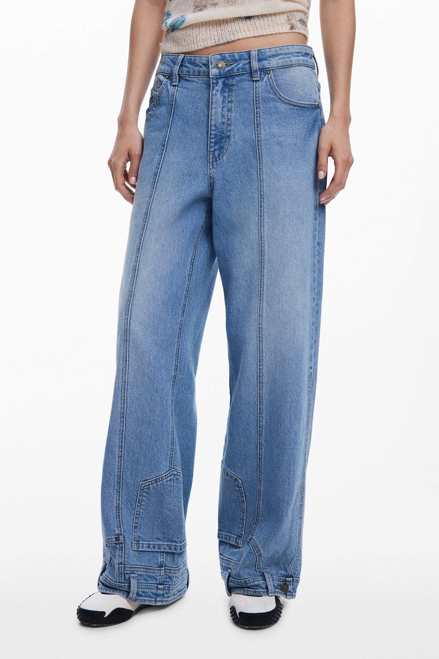 Jeans w/Inverted Effect