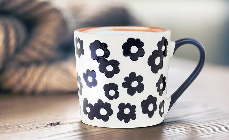 White/Navy Flower Mug