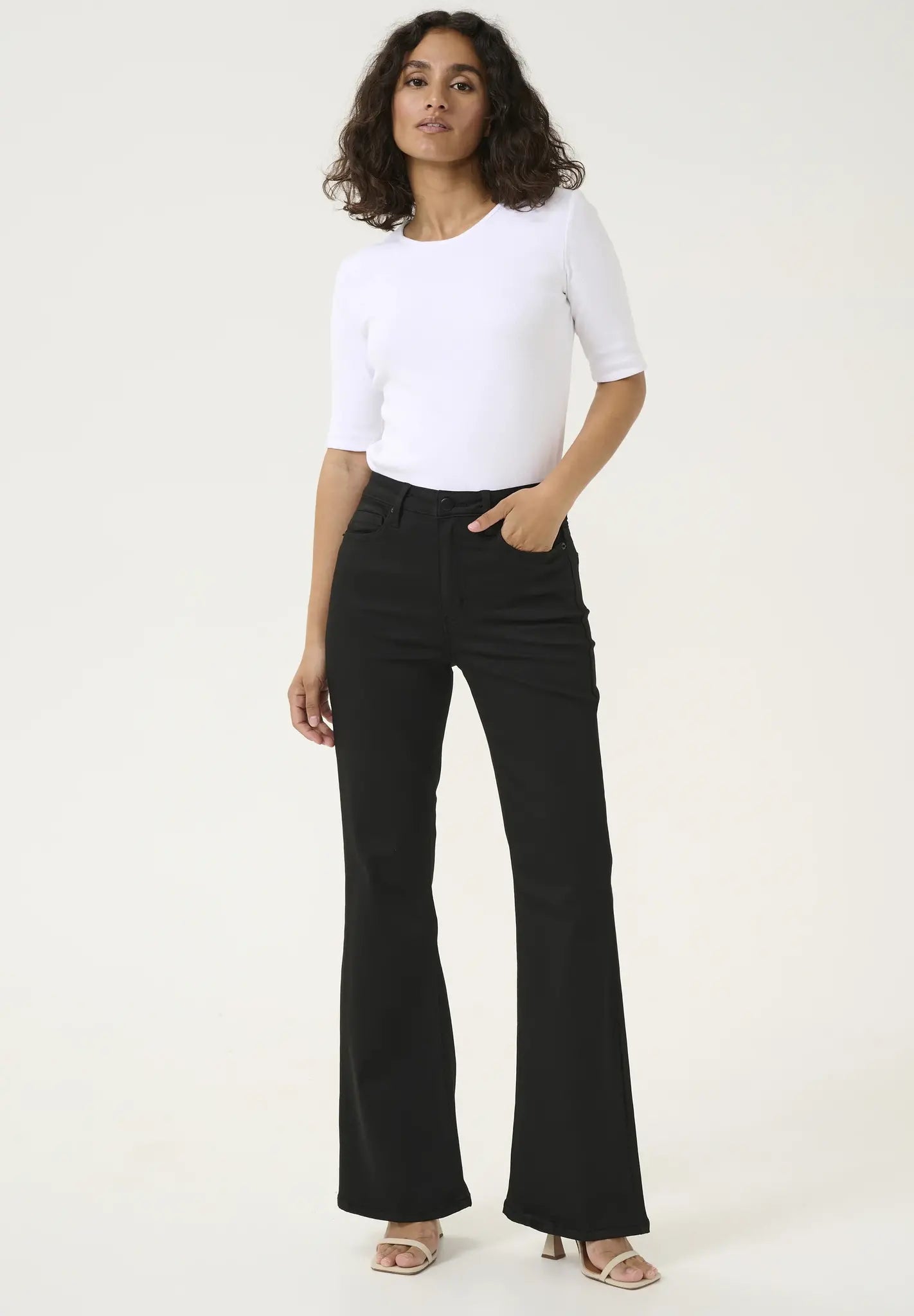 dima-flared-jeans