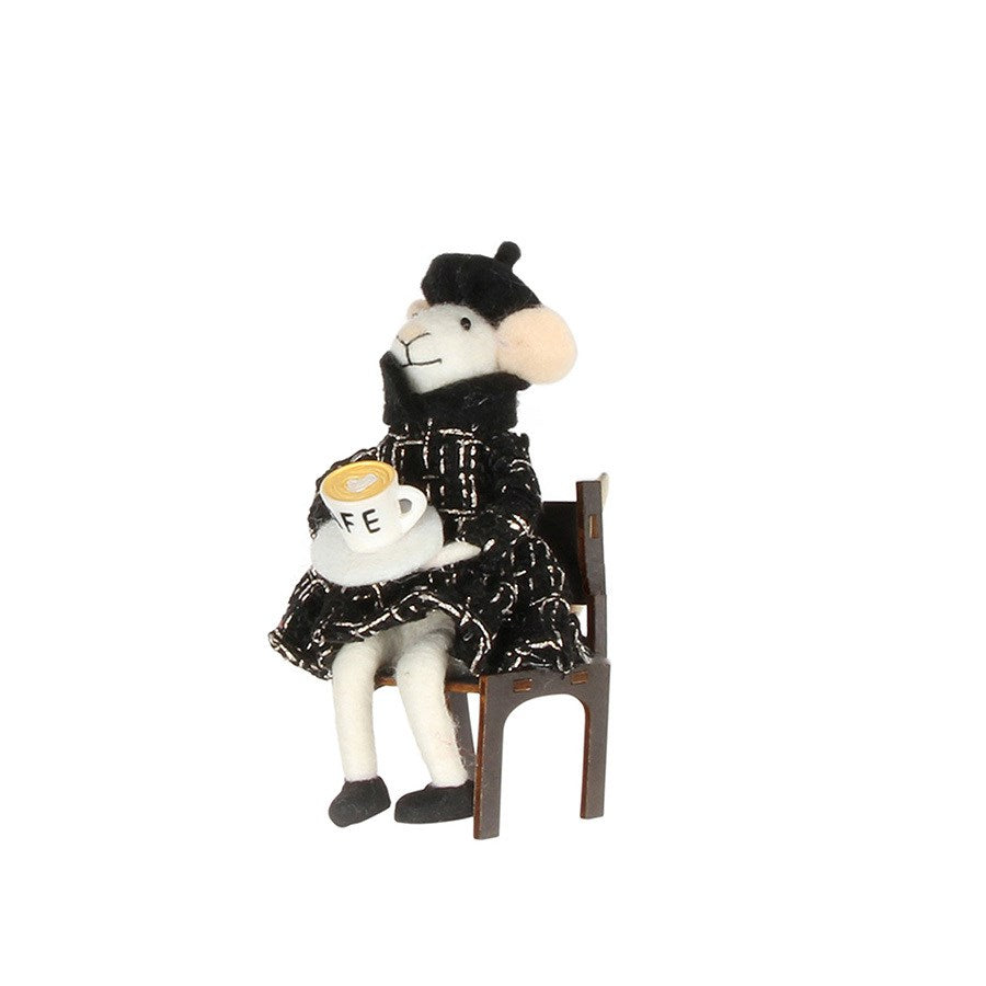 Cafe Mouse on Chair