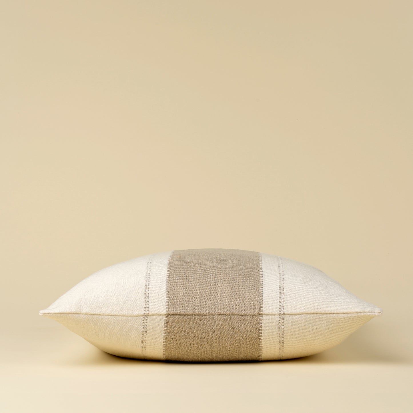 Edward Linen Pillow