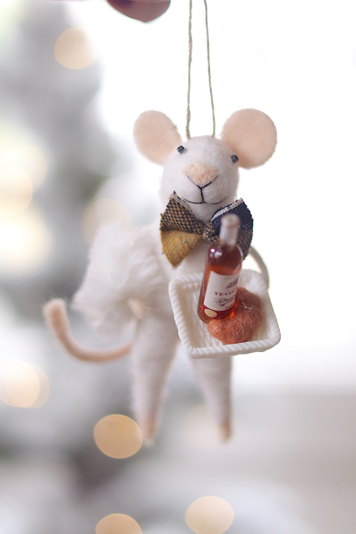 Host Henry Mouse
