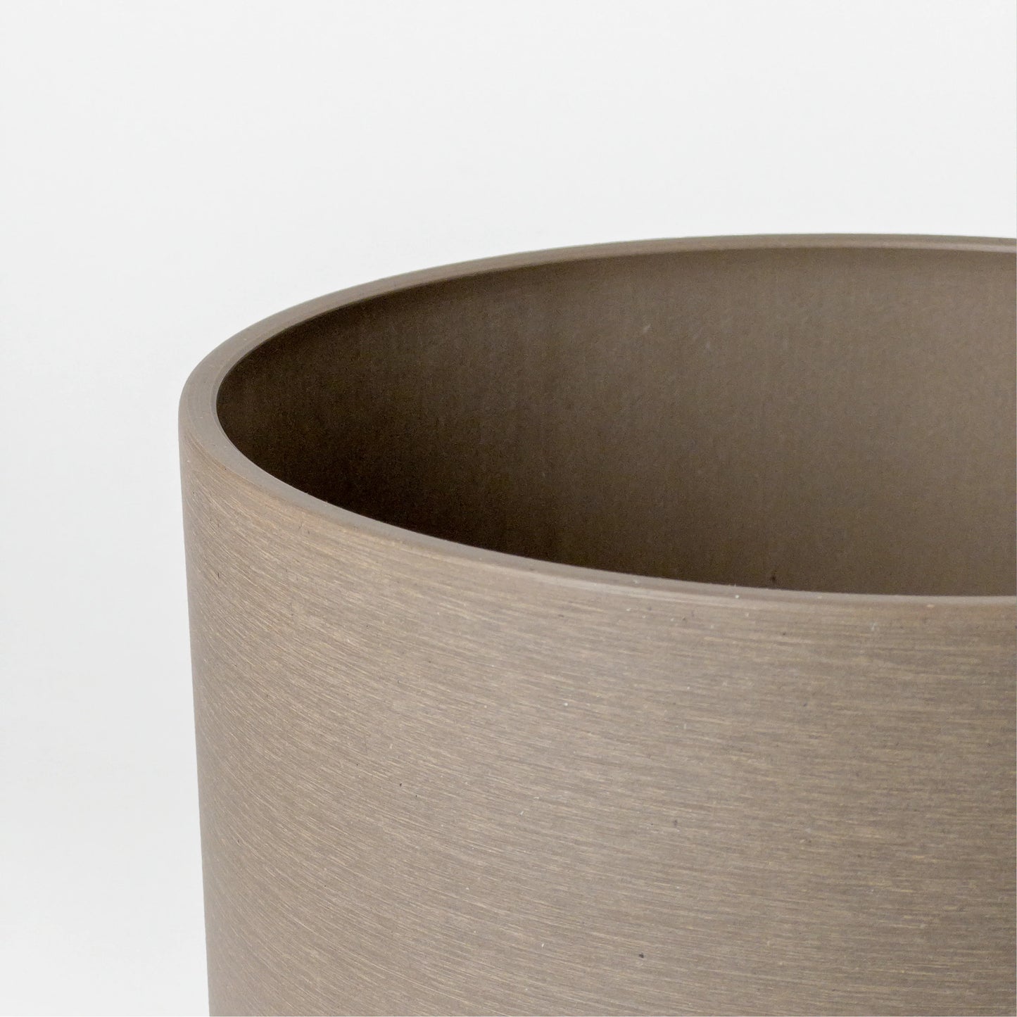 Beachwood Planter w/Saucer - 9"