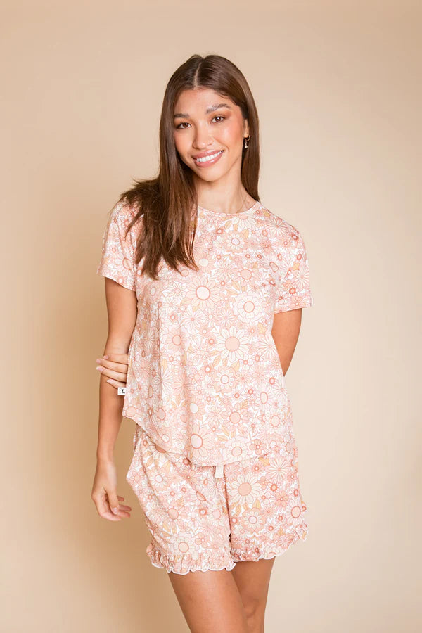 Ladies Ruffled Short Set