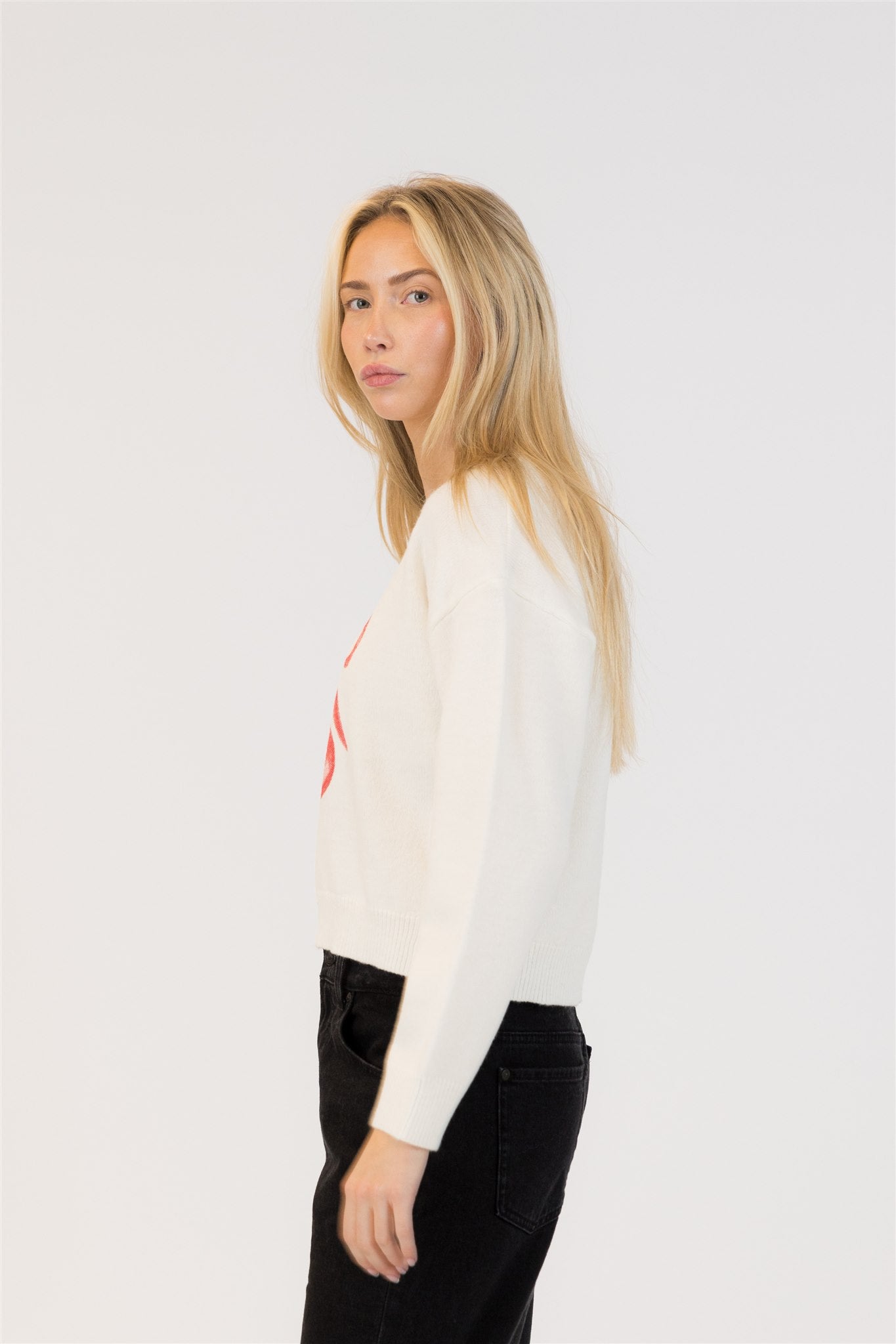 Avery Cherry Pullover