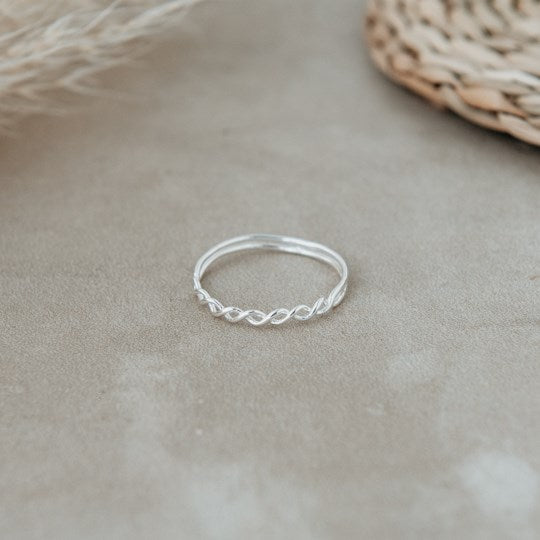 Ivy Ring