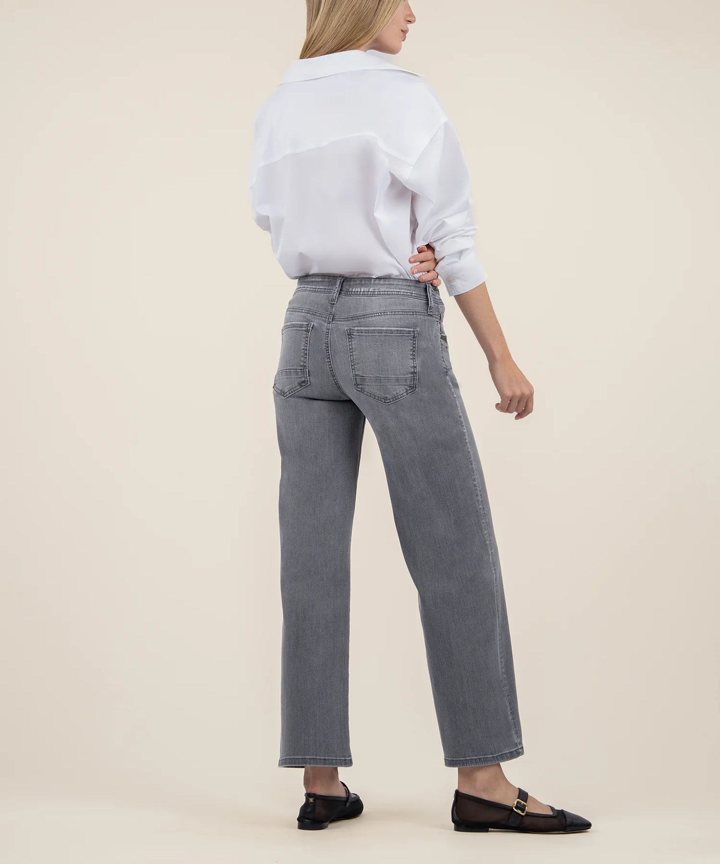 Charlotte Mid Rise Straight Leg