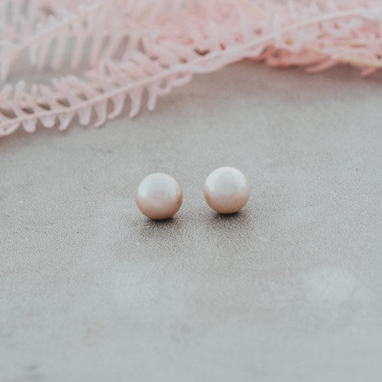 Pearl Studs