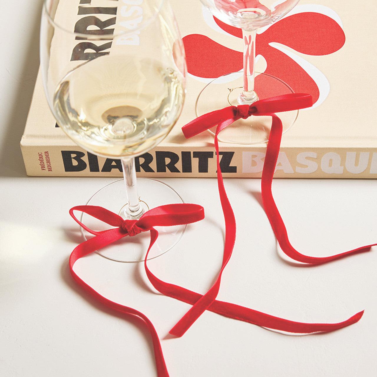 Red Bow Drink Markers