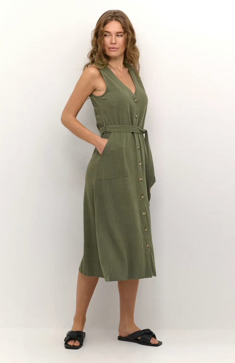 Liny Sleeveless Dress