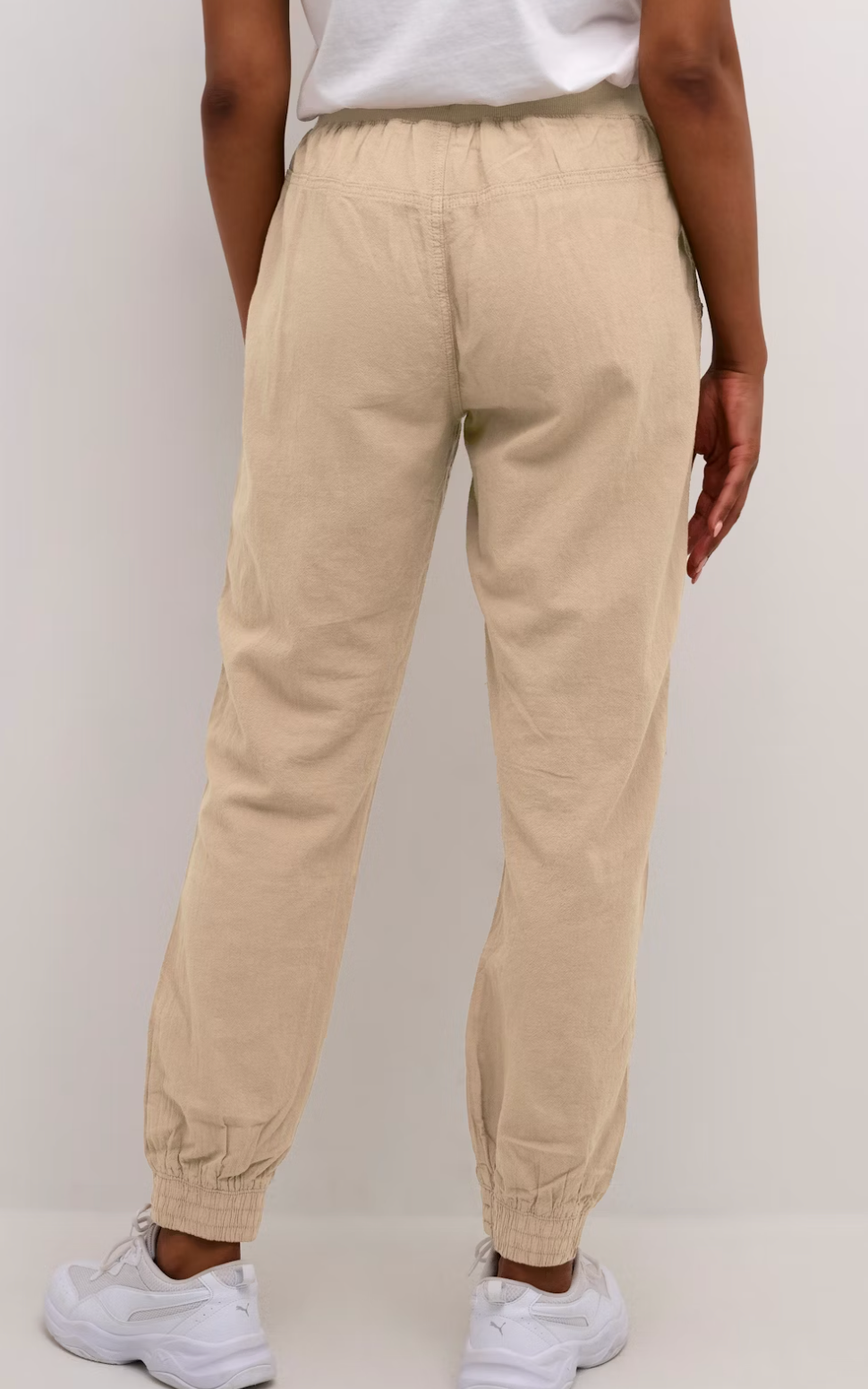 Naya Jogger