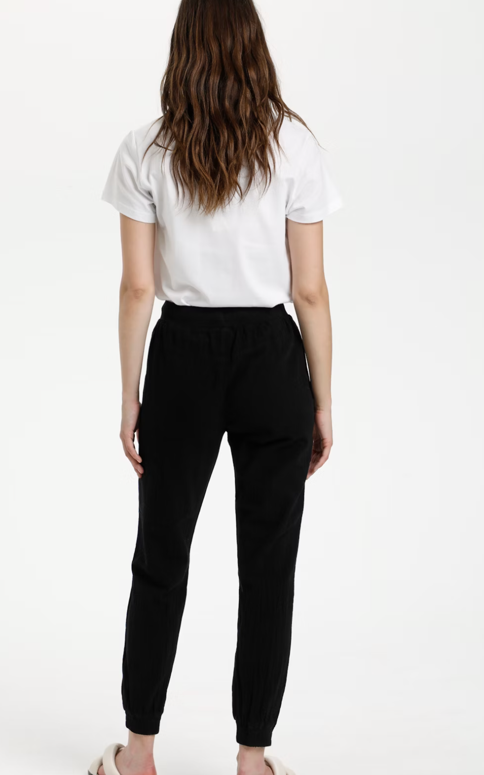 Naya Jogger