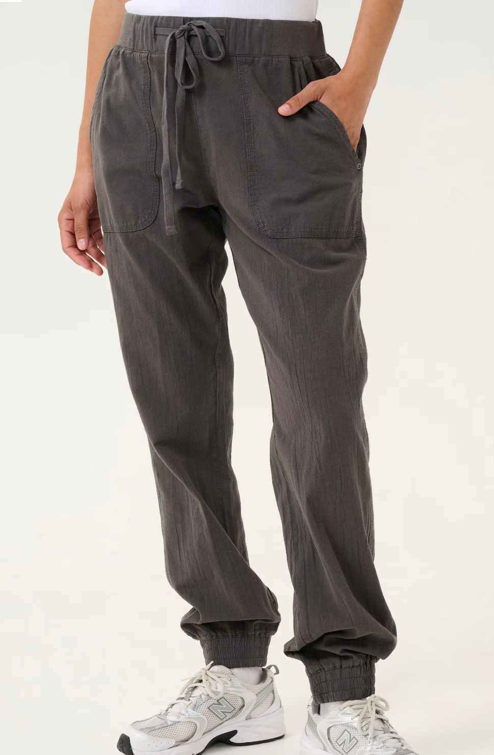 Naya Jogger
