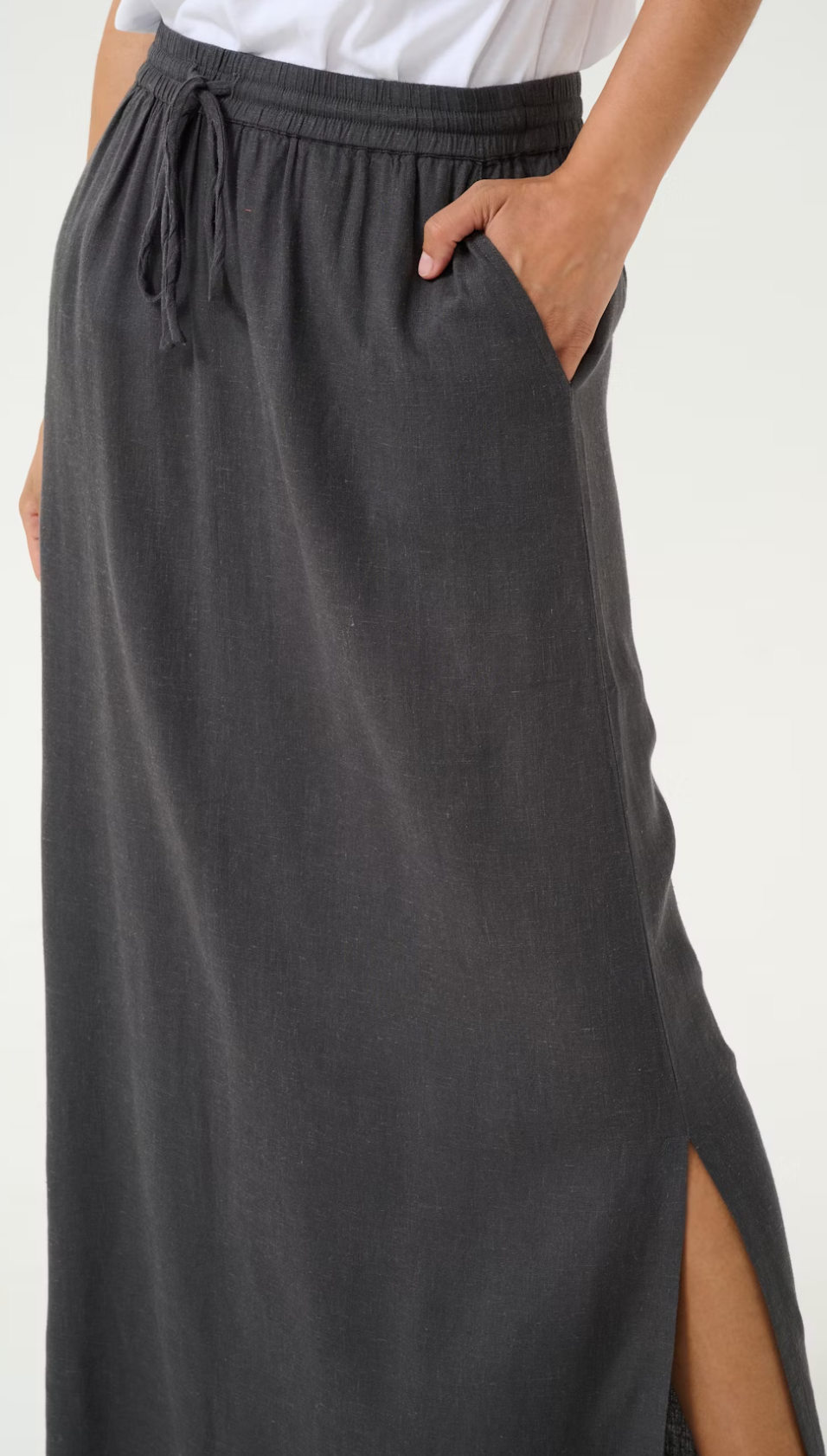Milia Skirt