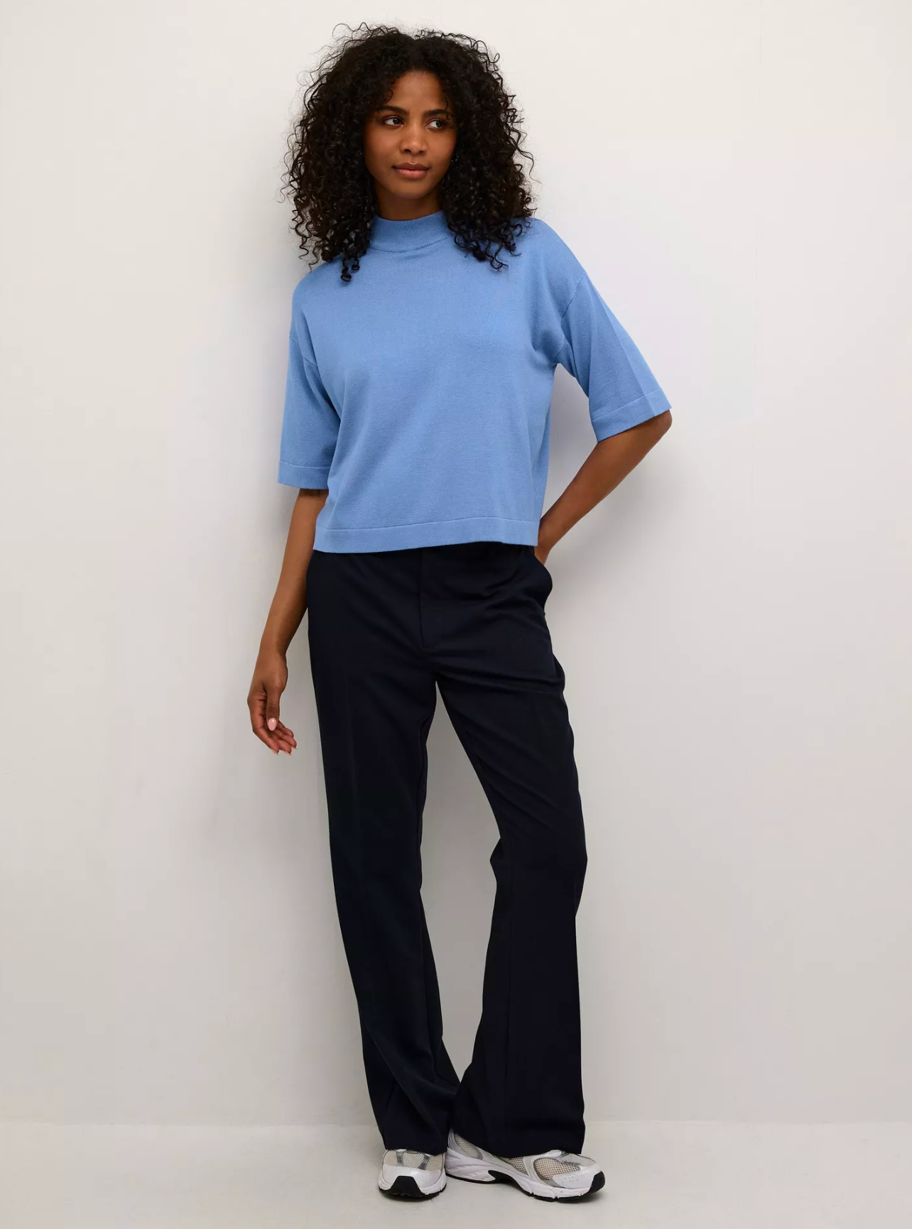 Lizza Mockneck