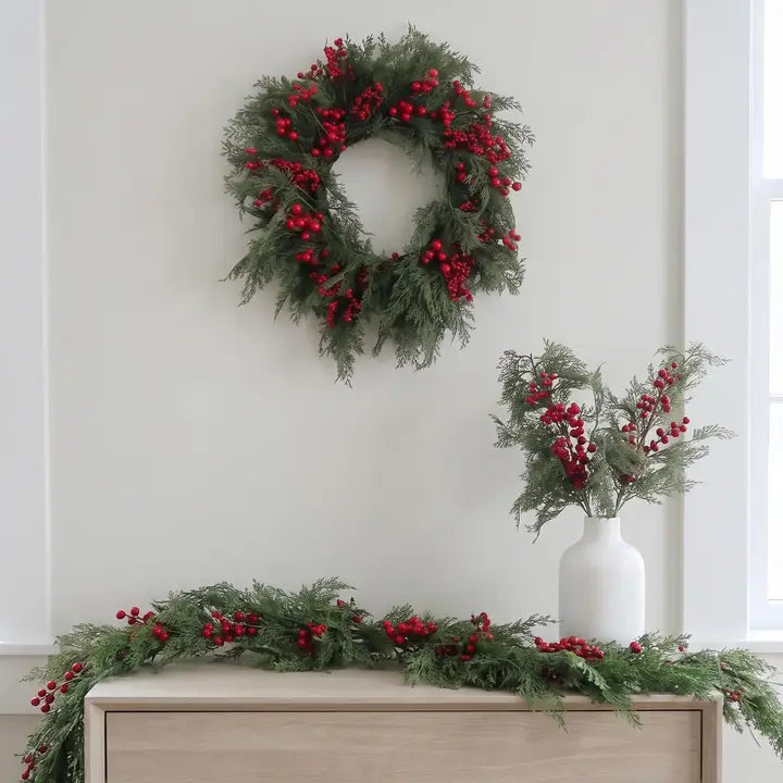 Cedar Red Berry Garland