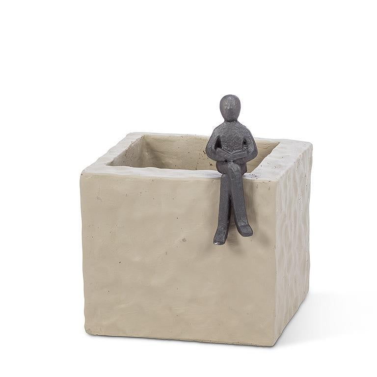 Square Planter w/figure - 4"