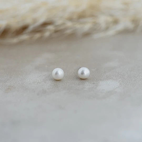 baby-pearl-studs
