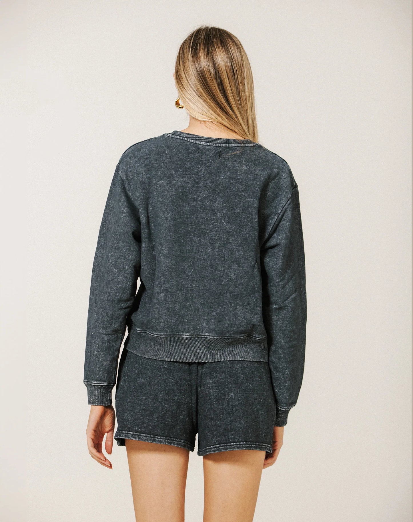 Retro Crew Pullover