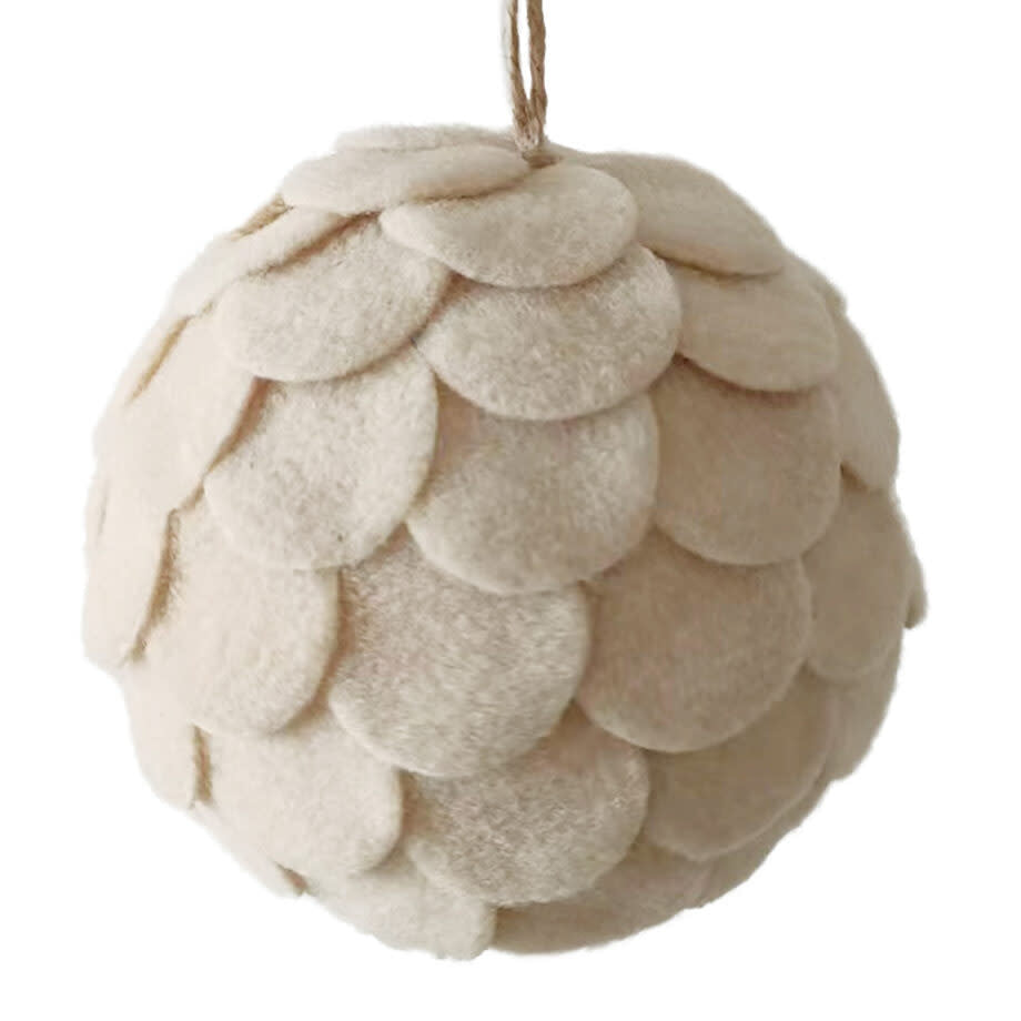 felt-scalloped-cream-ball-ornament-4