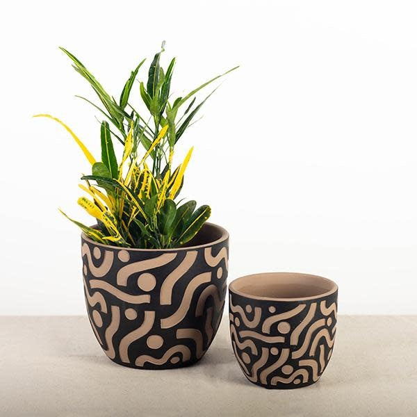 black-aztec-design-pot-675
