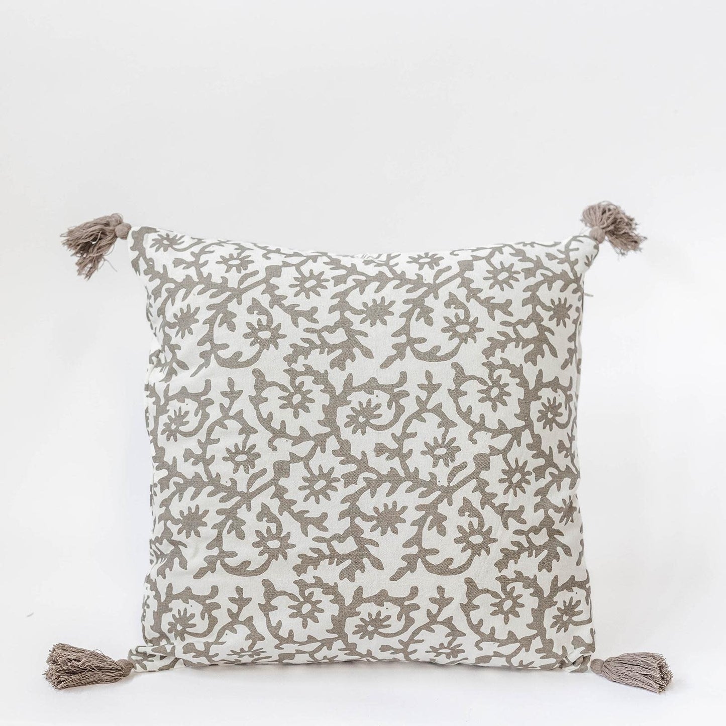 brown-beige-cushion-w-tassels-18x18