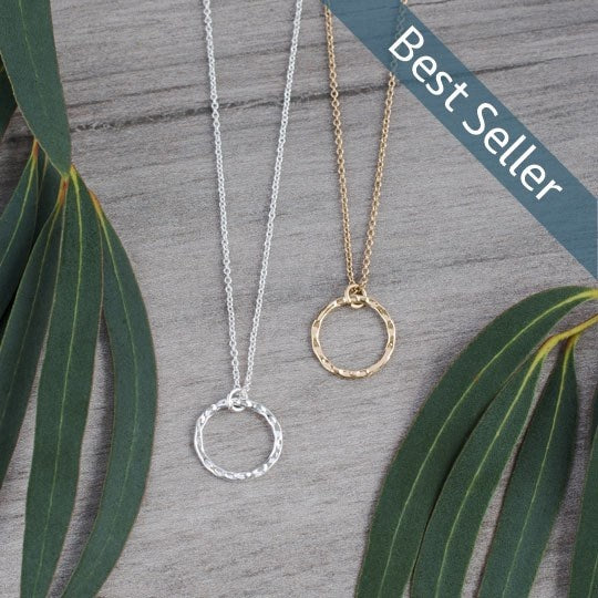 simple-circle-neckalce