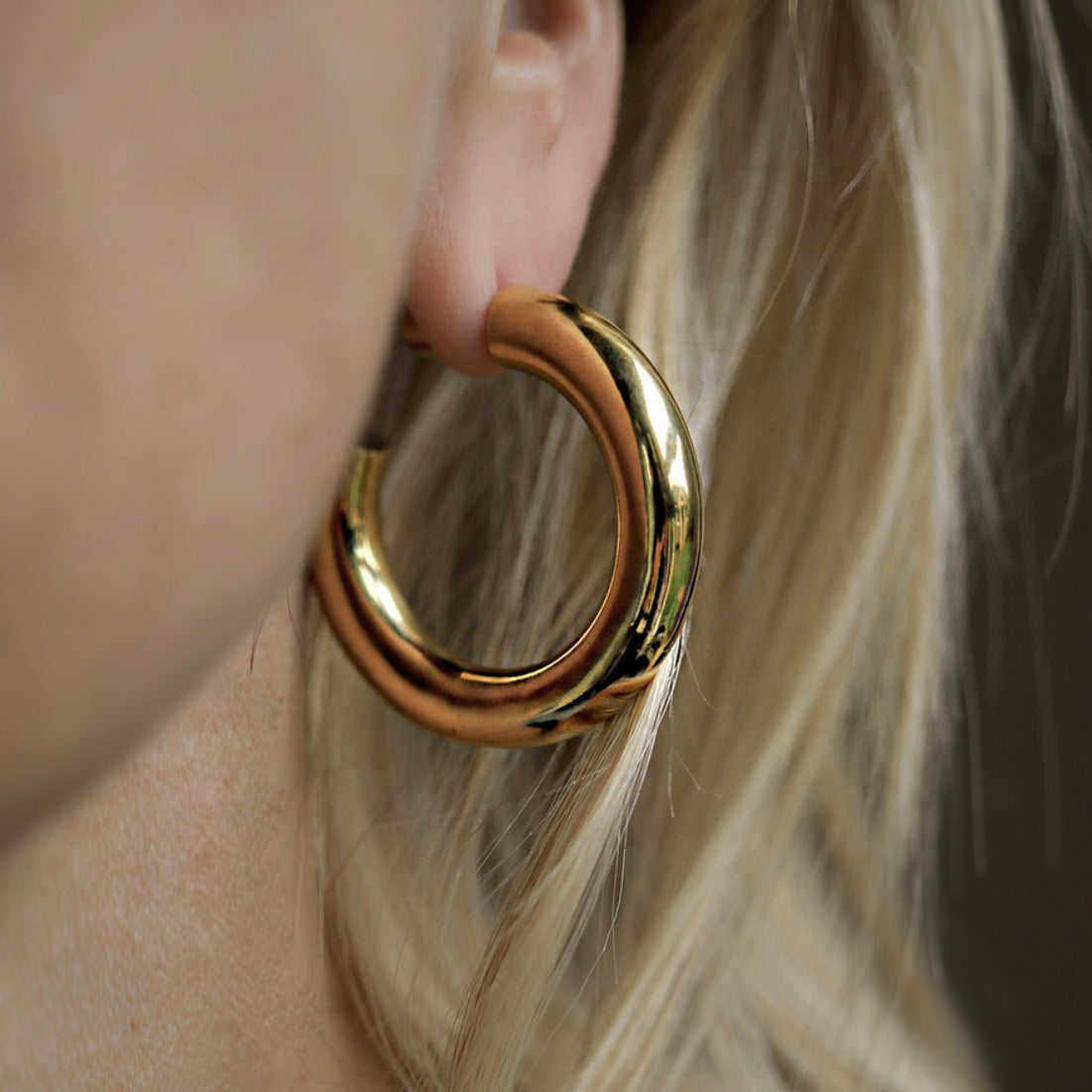 Bardot Hoop - Gold