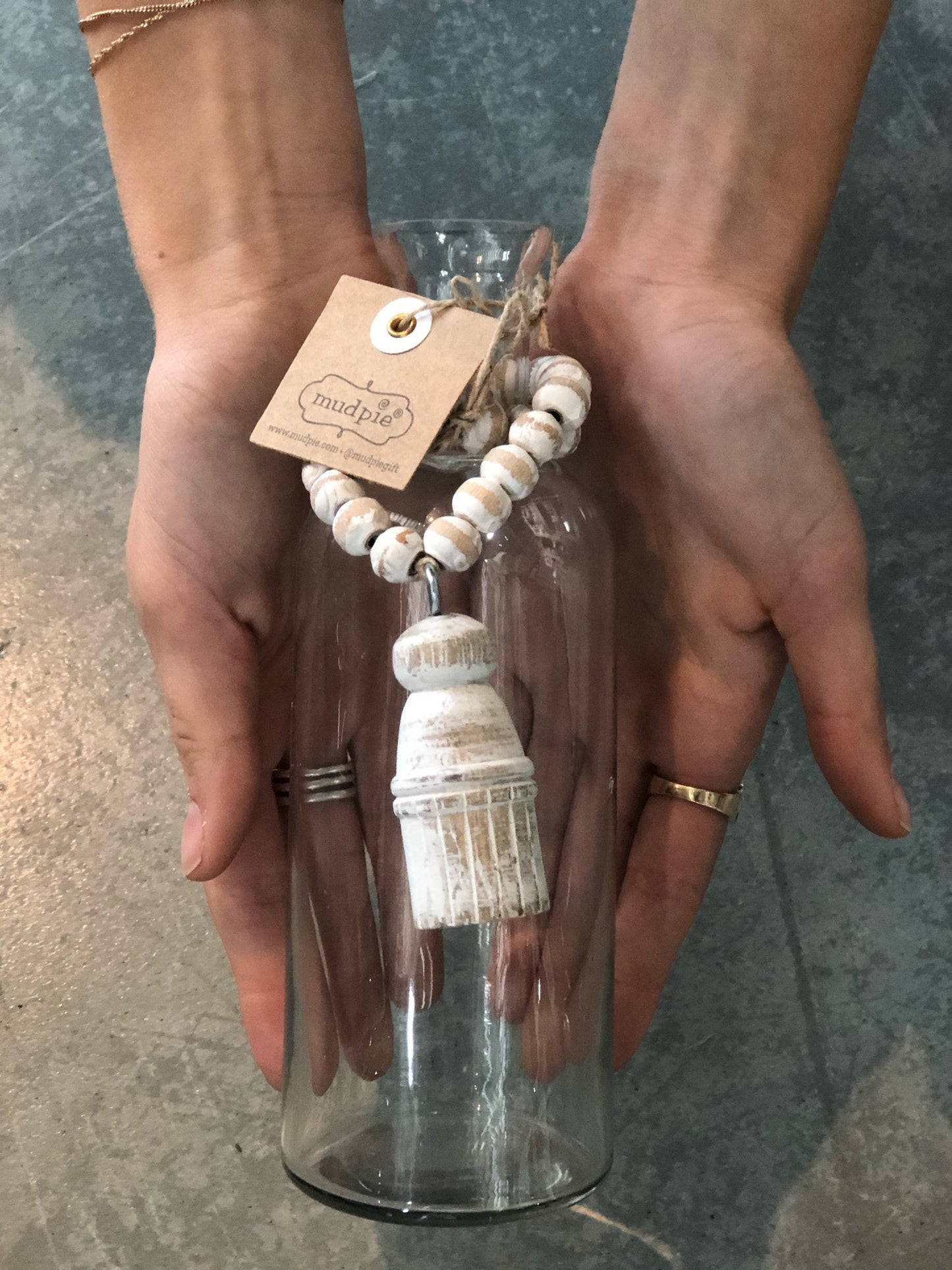 bud-vase-with-beads-one