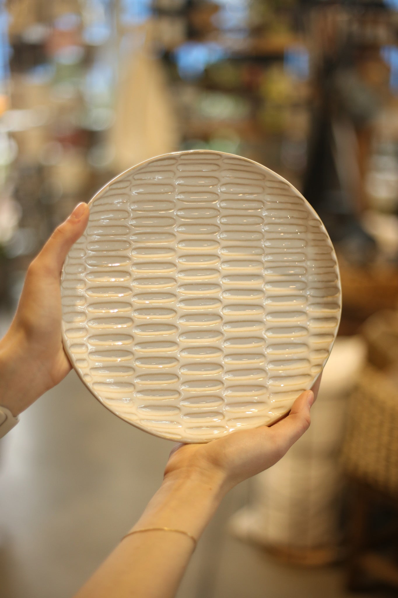 oval-stoneware-salad-plate