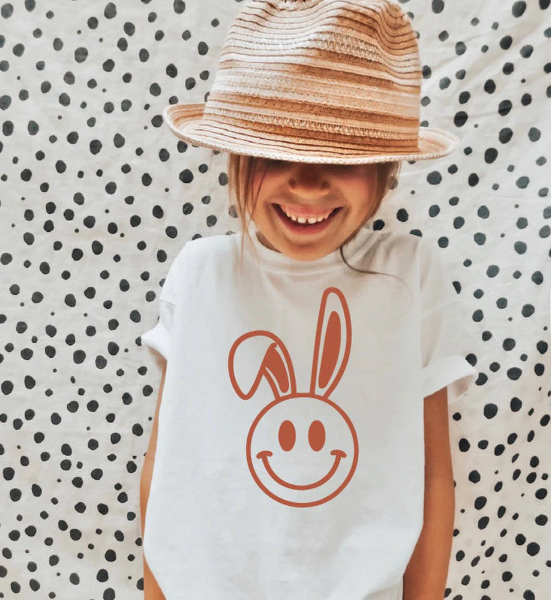 smiley-face-bunny-tee