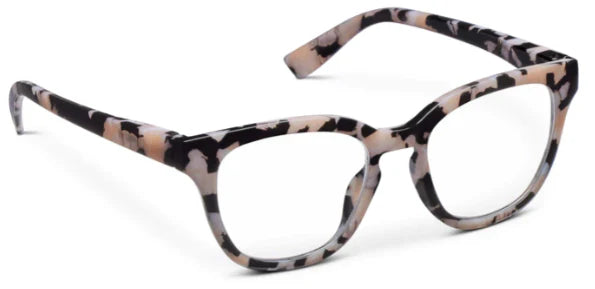betsy-reading-glasses