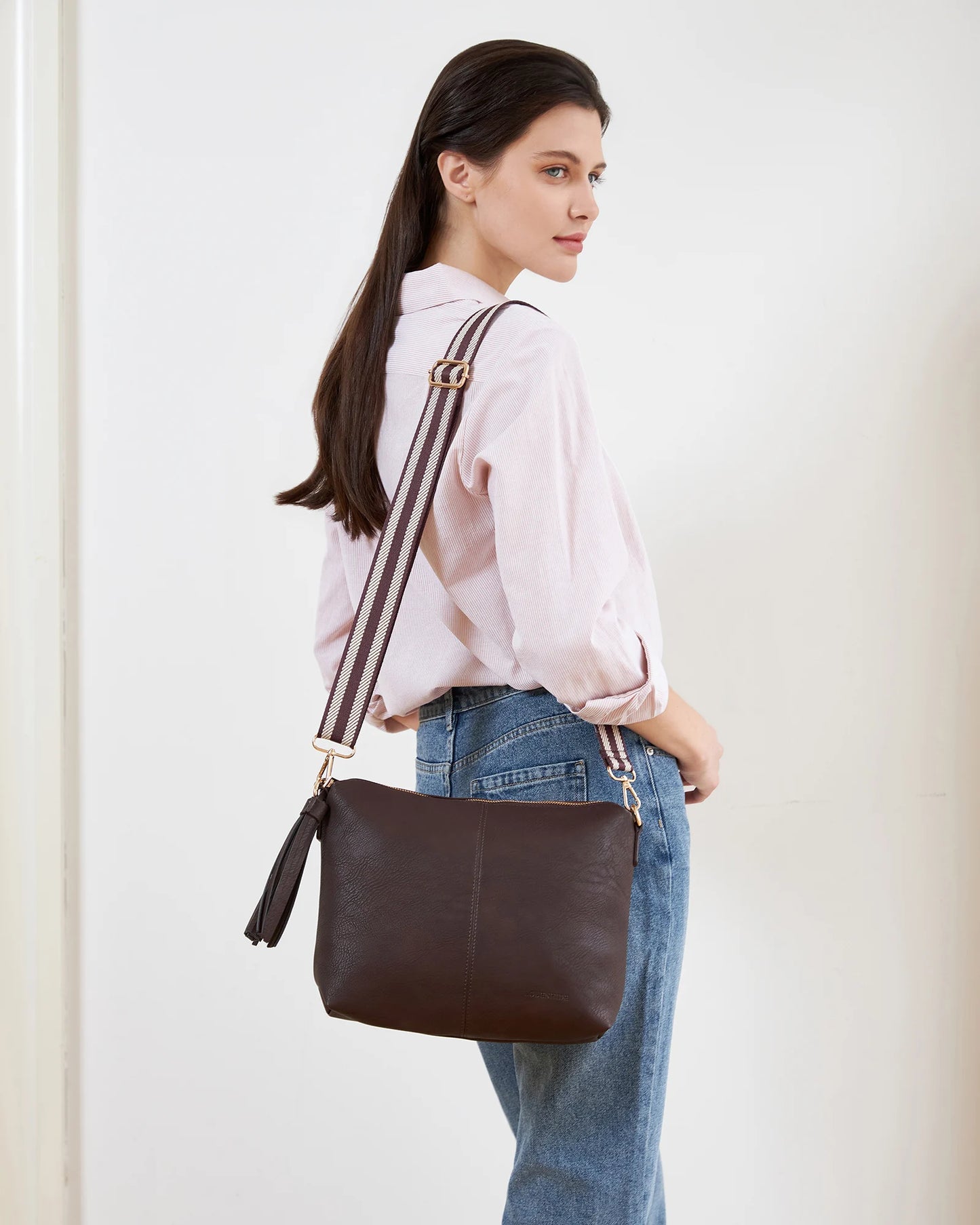 Daisy Crossbody w/Guitar Strap