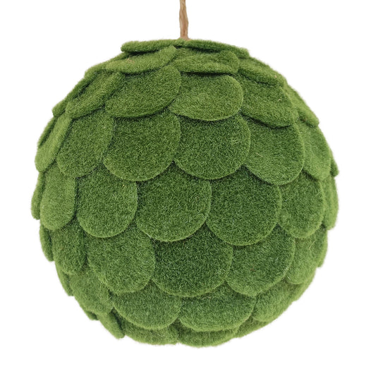 green-felt-scalloped-ball-ornament-4