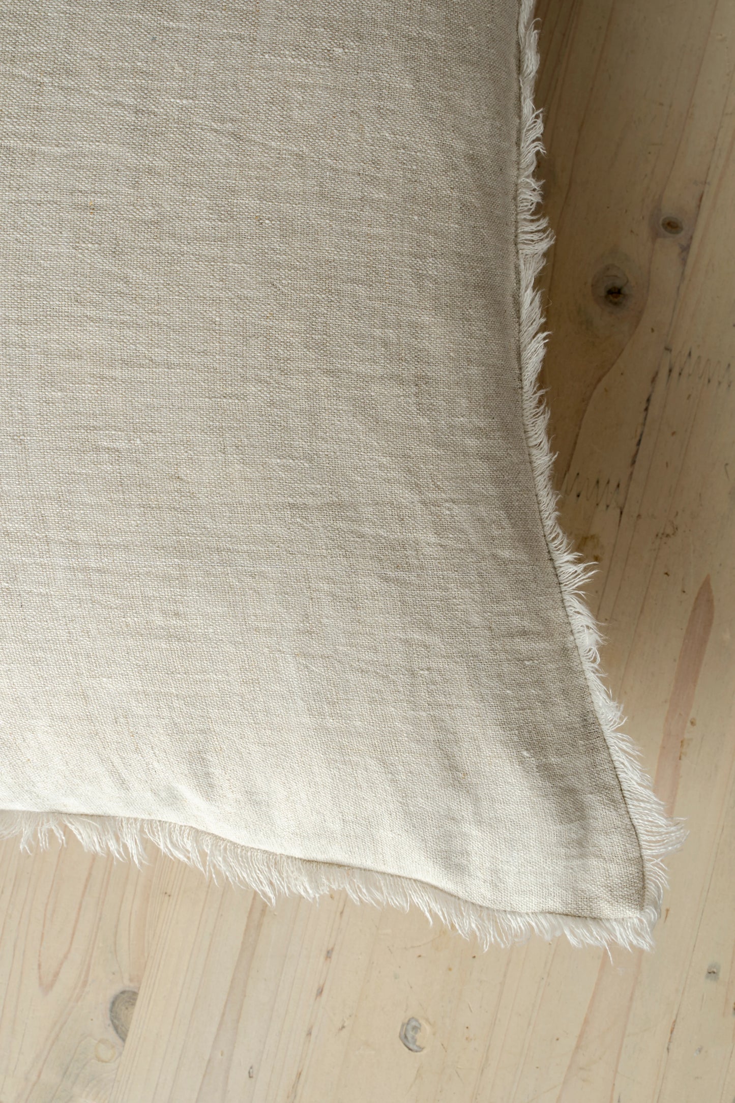 Lina Linen Pillow