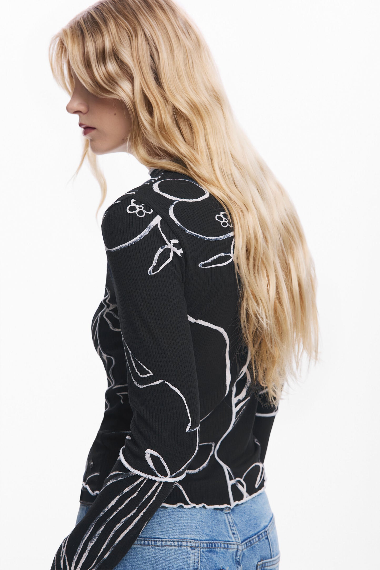 Vase Silhouettes TShirt