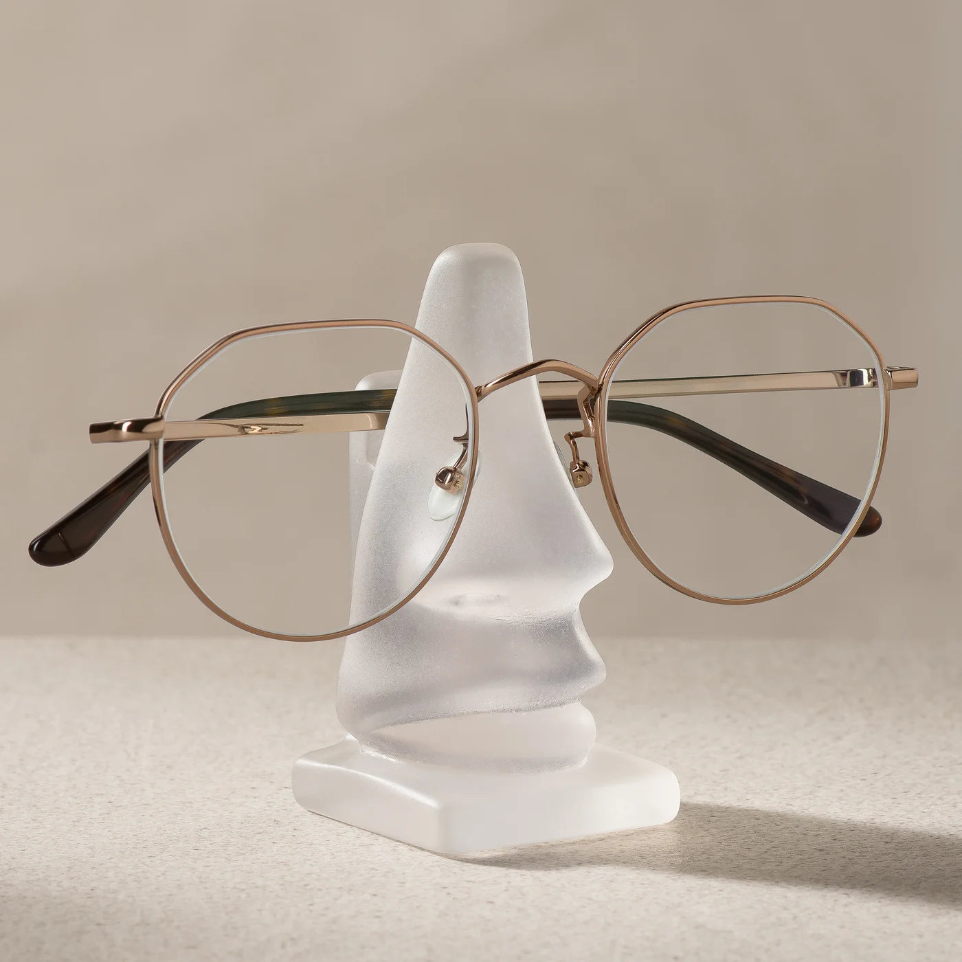 Leon Nose Eyeglass Holder
