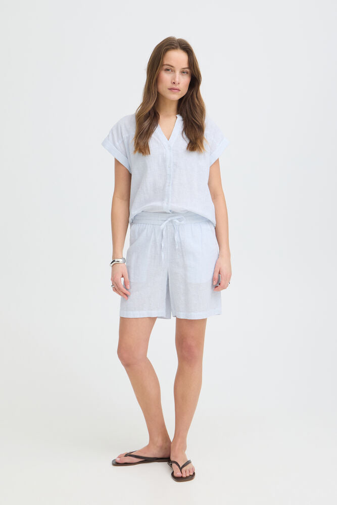 Izola Short