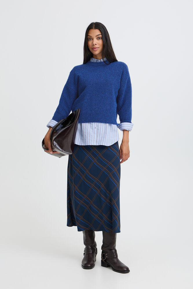 Omea Crew Sweater