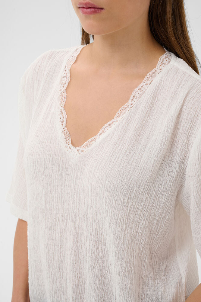 Veronia T-Shirt