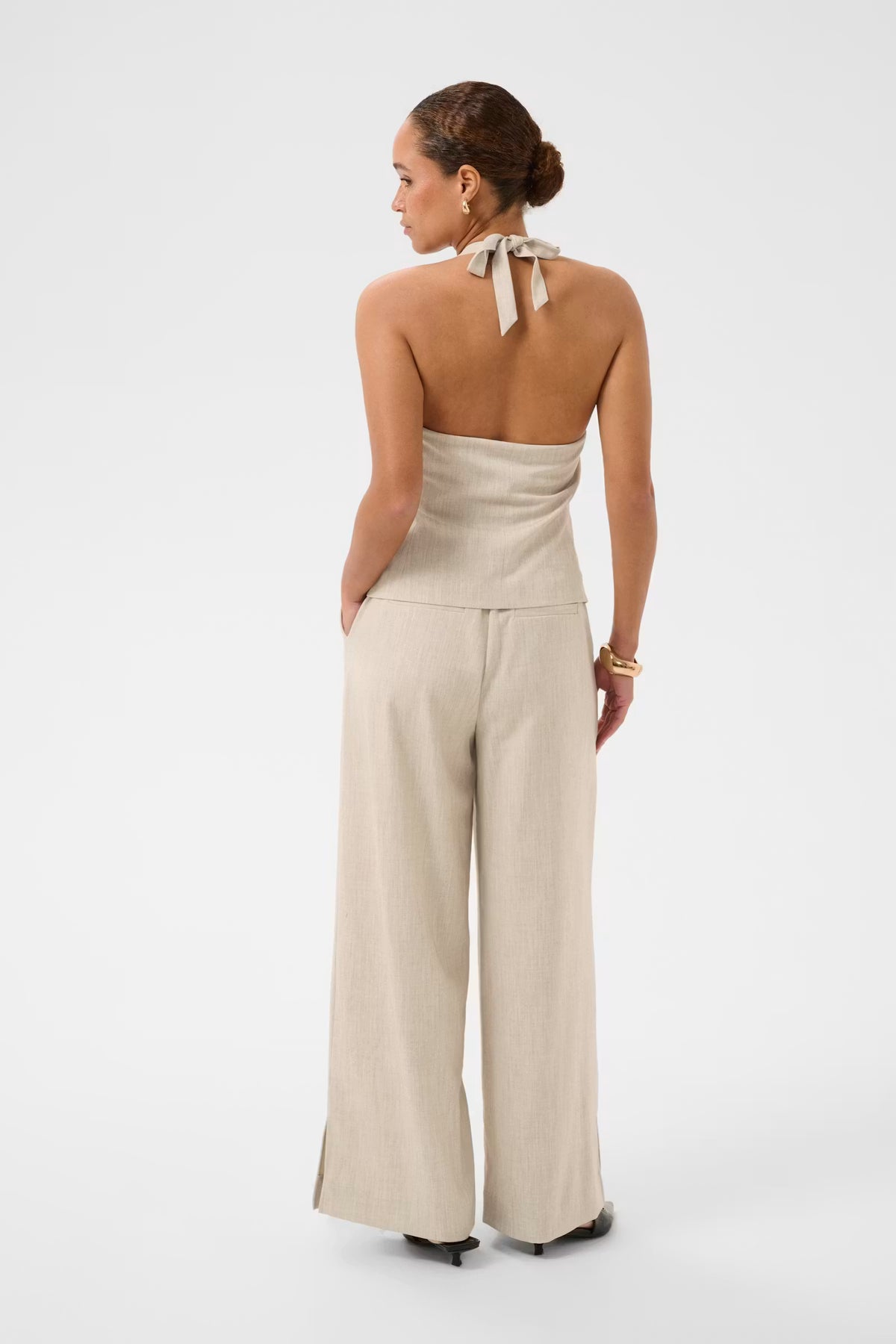 Omila Vest