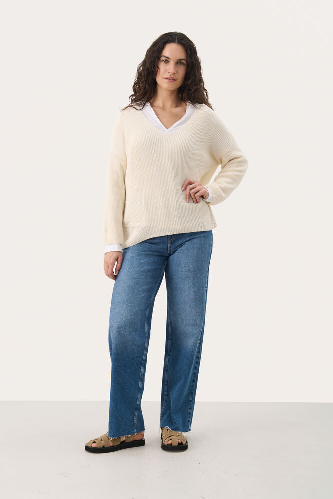 Etrona Sweater