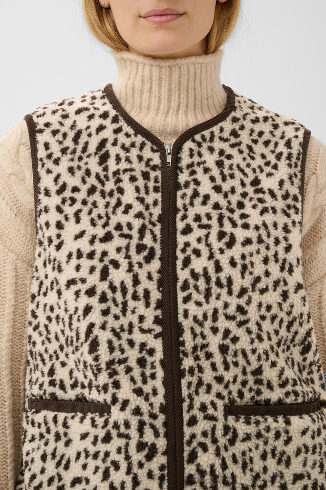 Camelie Vest