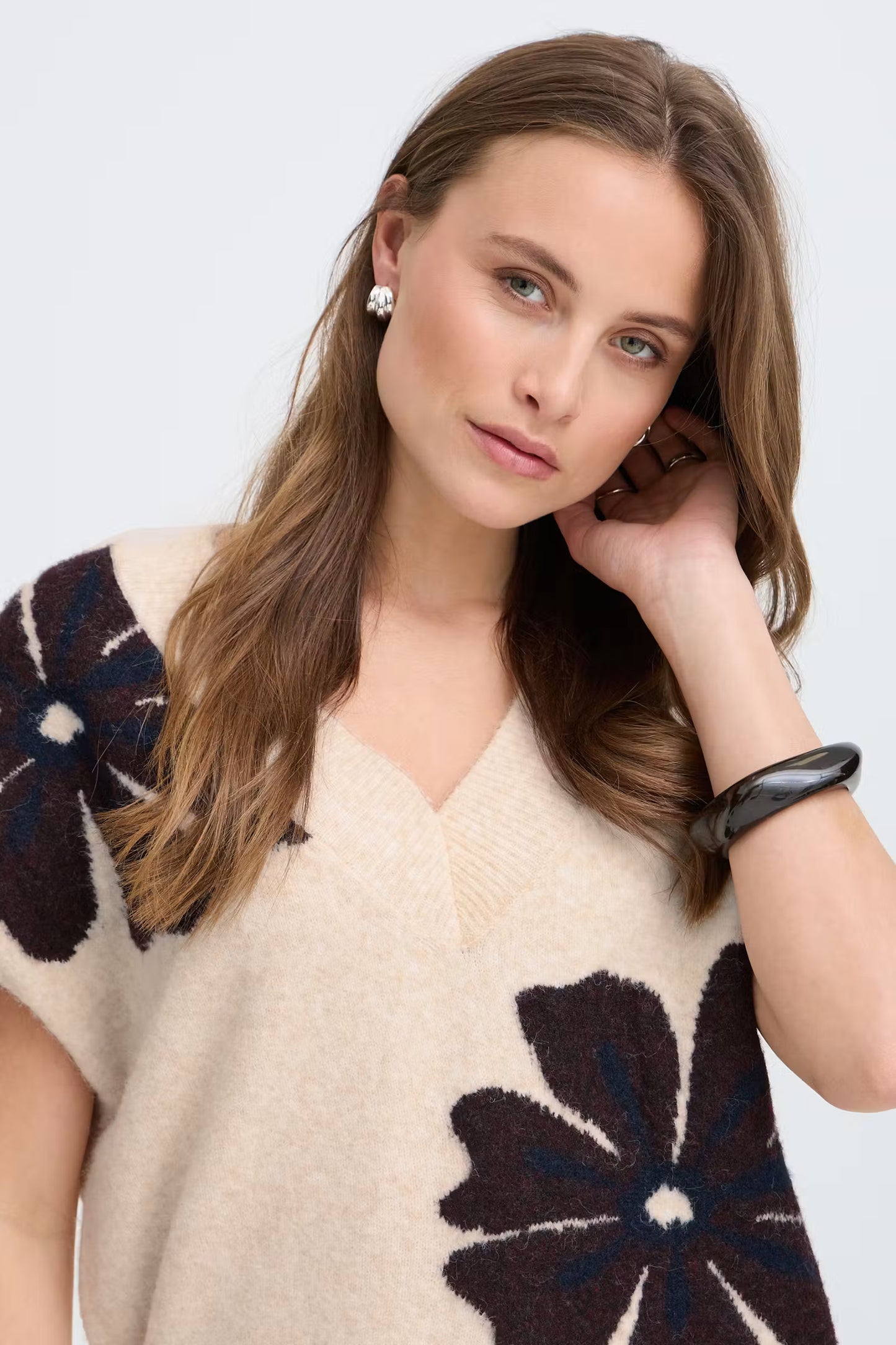 Omea Floral Vest