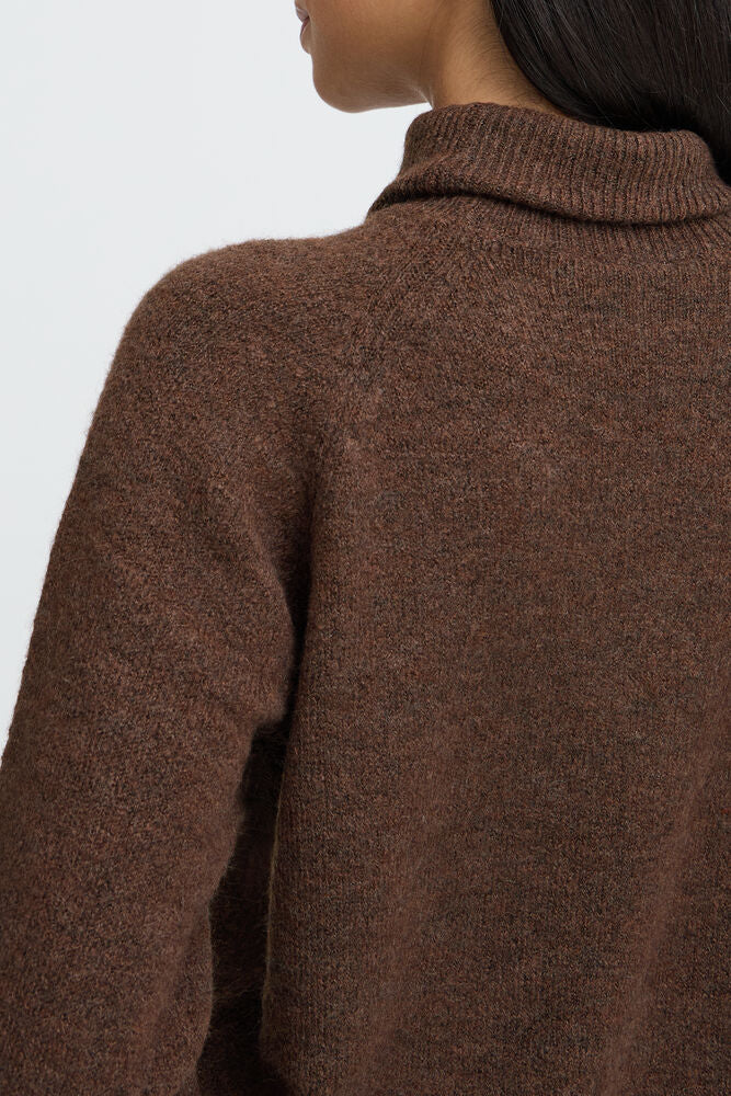 Monna Turtleneck Sweater