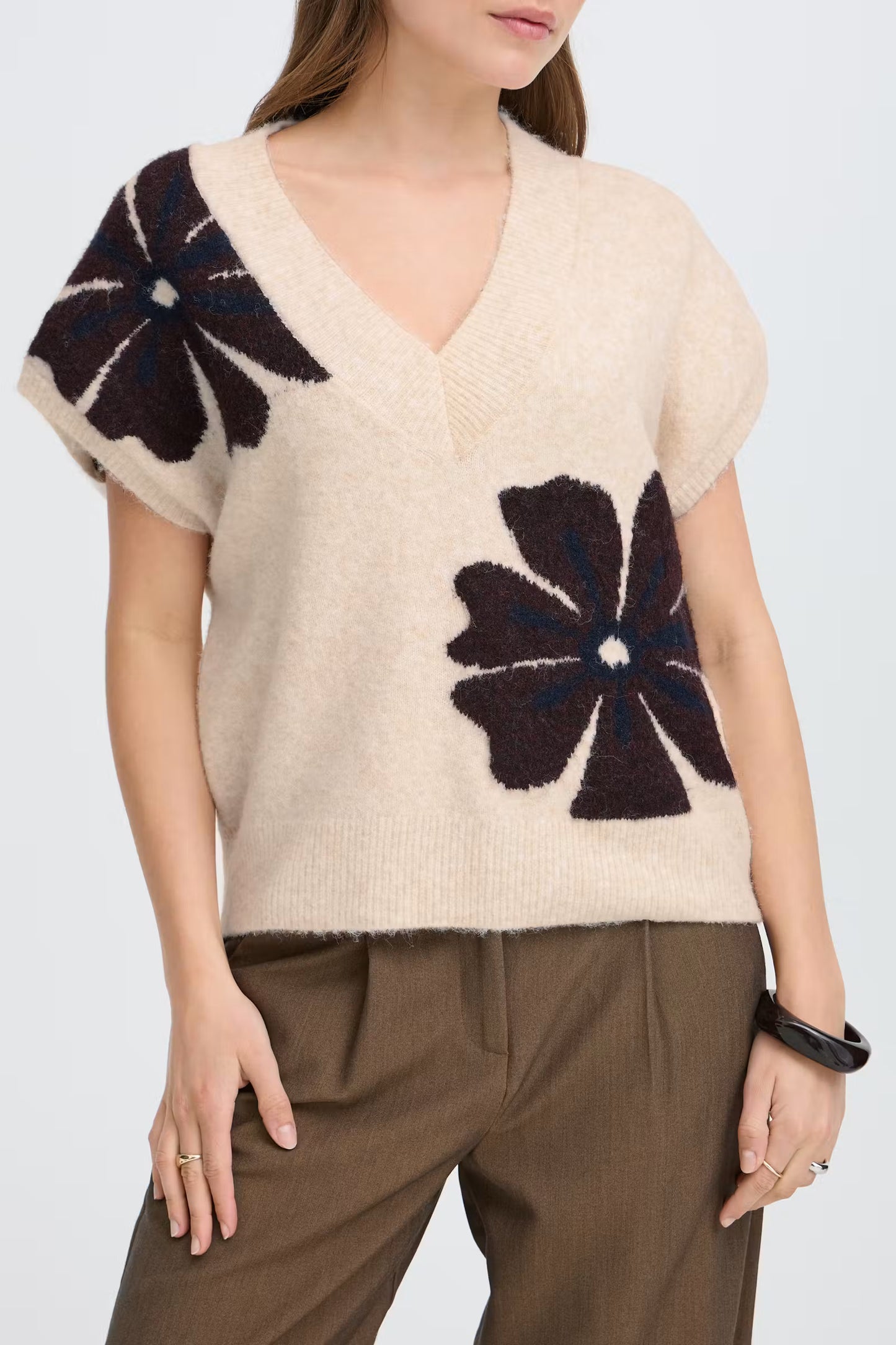 Omea Floral Vest