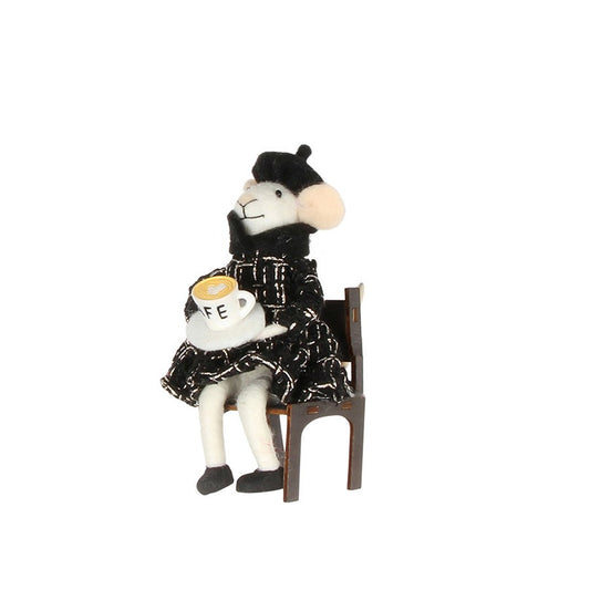 Cafe Mouse on Chair