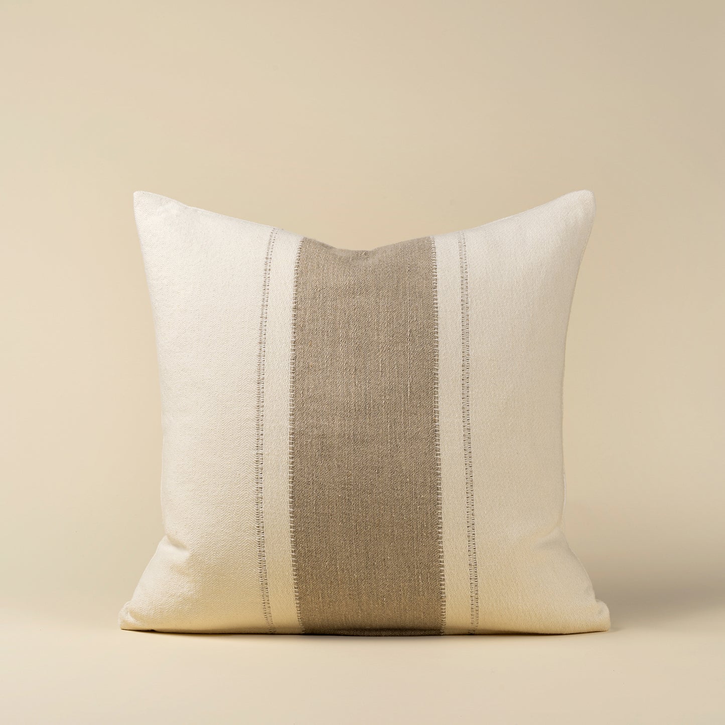 Edward Linen Pillow