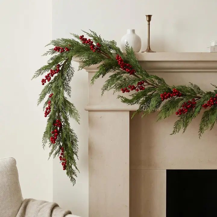 Cedar Red Berry Garland